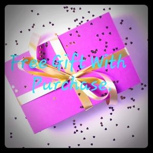 🎁Free gift with purchase!!!!